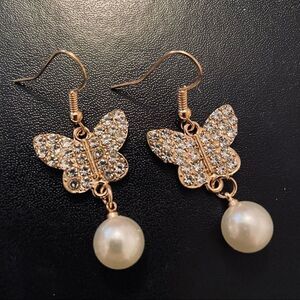 Gold Crystal Butterfly Pearl Earrings NEW